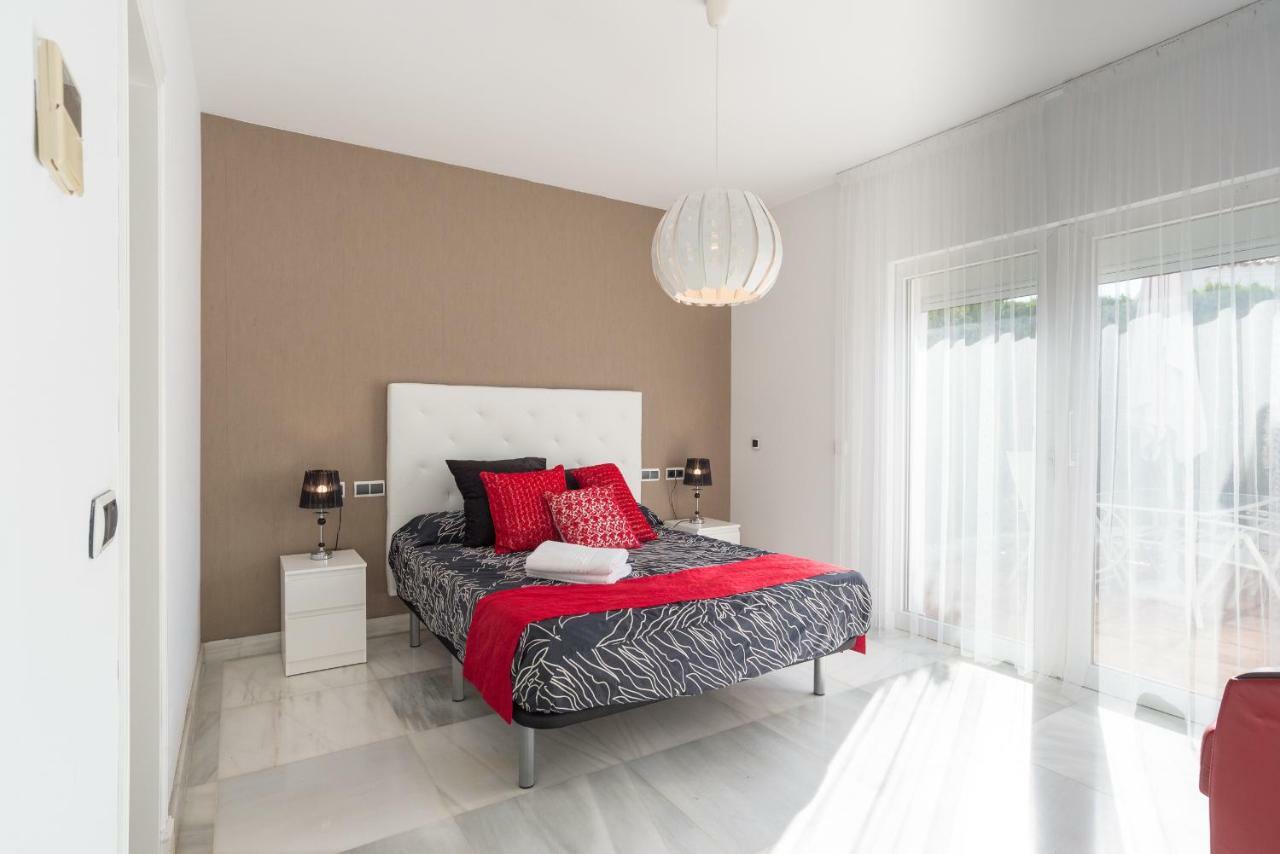 Luxury Duplex- 7 Minutes From The Beach Torremolinos Zewnętrze zdjęcie