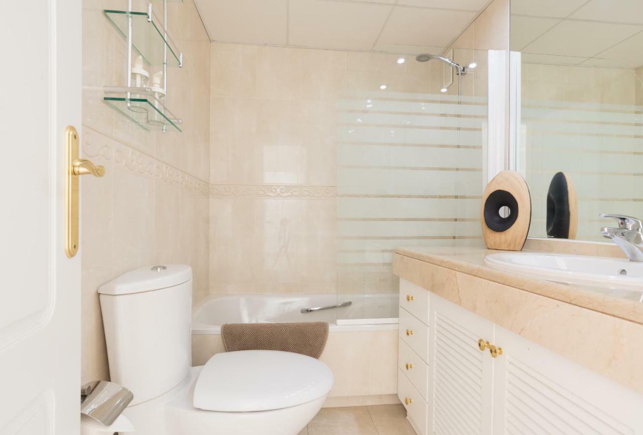 Luxury Duplex- 7 Minutes From The Beach Torremolinos Zewnętrze zdjęcie