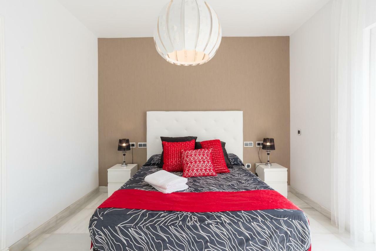 Luxury Duplex- 7 Minutes From The Beach Torremolinos Zewnętrze zdjęcie