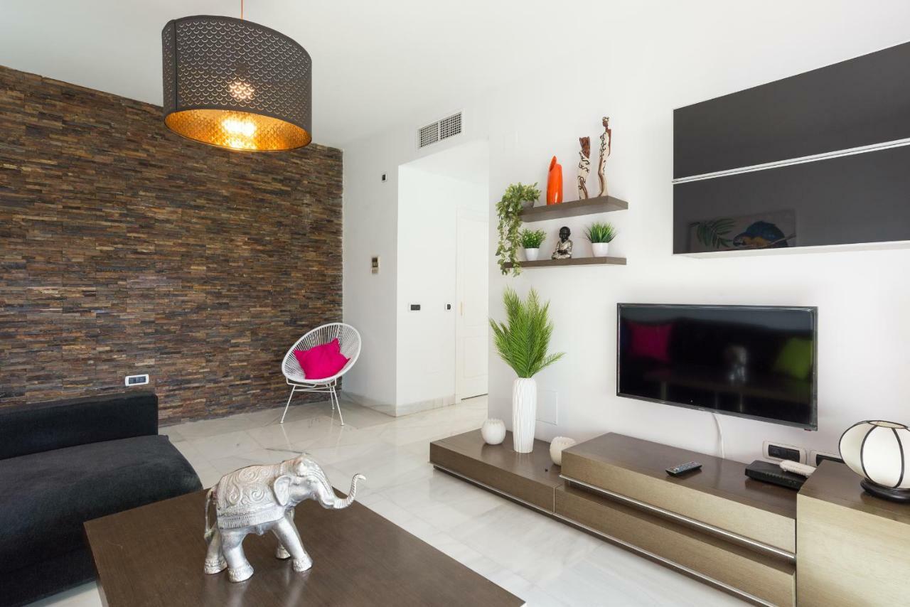 Luxury Duplex- 7 Minutes From The Beach Torremolinos Zewnętrze zdjęcie